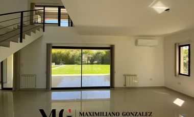 Casa en venta, 5 ambientes - Los Naranjos, Esteban Echeverría