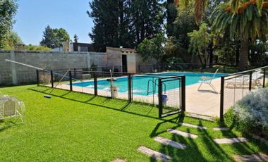 Casa  venta - 3 Dormitorios   2.230Mts2 - Venado Tuerto, General López, Santa Fe