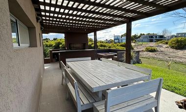 Casa en Alquiler - Residencial I Lote 648 de Costa Esmeralda - Cul de sac