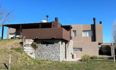 Casa en Alquiler - Residencial I Lote 648 de Costa Esmeralda - Cul de sac