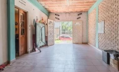Casa en venta - 4 Dormitorios 2 Baños - Cocheras - 300Mts2 - La Matanza