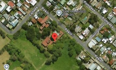 Casa en venta - 4 Dormitorios 2 Baños - Cocheras - 300Mts2 - La Matanza