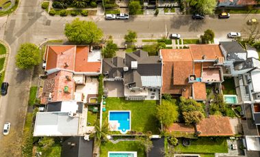 Importante Chalet divino rostro