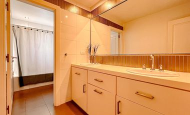 Importante Chalet divino rostro