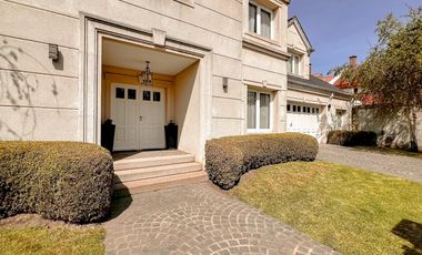 Importante Chalet divino rostro