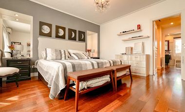 Importante Chalet divino rostro