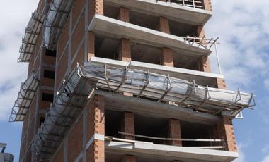 Departamento venta -2 dormitorios 2 baños  - 71 mts 2 totales - La Plata-pozo-emprendimiento.