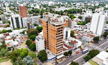 Departamento venta -2 dormitorios 2 baños  - 71 mts 2 totales - La Plata-pozo-emprendimiento.