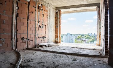Departamento venta -2 dormitorios 2 baños  - 71 mts 2 totales - La Plata-pozo-emprendimiento.