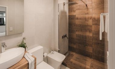 Departamento venta -2 dormitorios 2 baños  - 71 mts 2 totales - La Plata-pozo-emprendimiento.