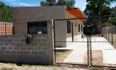 Casa en venta - 2 dormitorios 1 baño - patio - 317 mts2  - Alejandro Korn