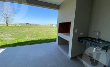 Casa en venta y alquiler  - Barrio El Rebenque, Canning