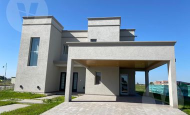 Casa en venta y alquiler  - Barrio El Rebenque, Canning