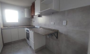 Amplio ambiente en Alquiler