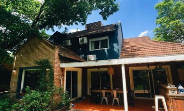 Casa en venta - 3 Dormitorios 4 Baños - Cochera - 813Mts2 - Benavidez