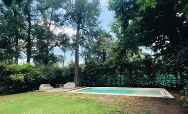 Casa en venta - 3 Dormitorios 4 Baños - Cochera - 813Mts2 - Benavidez