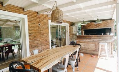 Casa en venta - 3 Dormitorios 4 Baños - Cochera - 813Mts2 - Benavidez