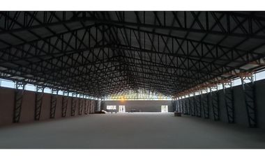 GALPON EN ALQUILER 2000 m2, NEUQUEN