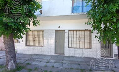 |DEPARTAMENTOS 3 Y 2 AMB PB| |DOS CUADRAS DEL MAR| |OPORTUNIDAD|