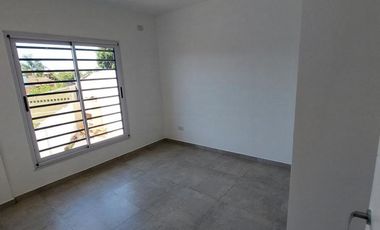Oportunidad departamento 2 ambientes amplio en venta - José C. Paz