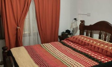 Casa en venta - 2 dormitorios 1 baño - patio - 370 mts2 - Burzaco