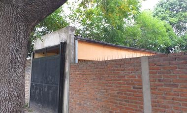 Casa en venta - 2 dormitorios 1 baño - patio - 370 mts2 - Burzaco