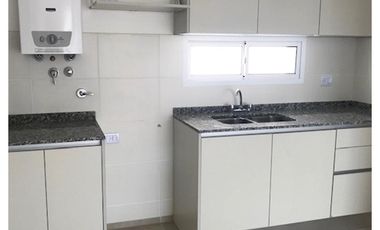 Depto sobre Bvard al 2900 - A estrenar