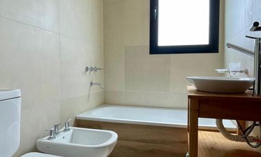 Casa en Venta en Canton al Golf - Canton Golf - vista al lago
