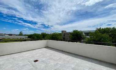 Casa en Venta en Canton al Golf - Canton Golf - vista al lago