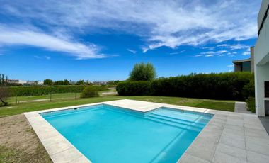Casa en Venta en Canton al Golf - Canton Golf - vista al lago