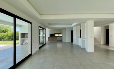 Casa en Venta en Canton al Golf - Canton Golf - vista al lago