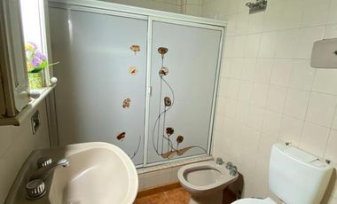 Departamento 4 y 2 ambienentes en venta en Ramos Mejia Norte
