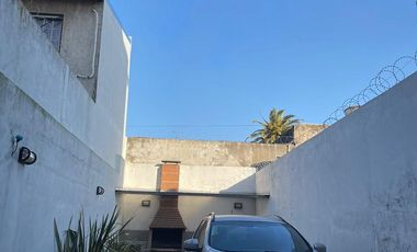 Departamento en  venta de 3 ambientes con cochera - Villa Dominico