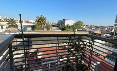 Departamento en  venta de 3 ambientes con cochera - Villa Dominico