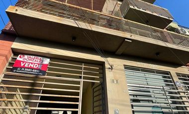 Departamento en  venta de 3 ambientes con cochera - Villa Dominico