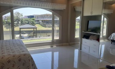 Casa en alquiler en el Barrio el Yacht. Nordelta