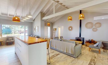 Casa en Alquiler - Barrio Deportivo Lote 430 de Costa Esmeralda - Habitaciones amplias
