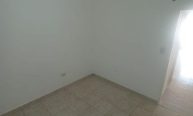 VENTA DPTO 2 AMB PB R. DE ESCALADA 4 CUADRAS AV H. YRIGOYEN