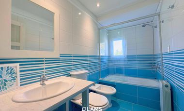 Espectacular chalet con piscina en Barrio Los Troncos - Alquiler Temporario