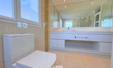 Espectacular chalet con piscina en Barrio Los Troncos - Alquiler Temporario