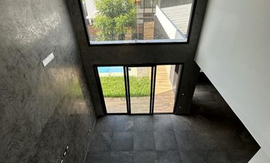 Se vende Casa en Barrio Privado Panambí