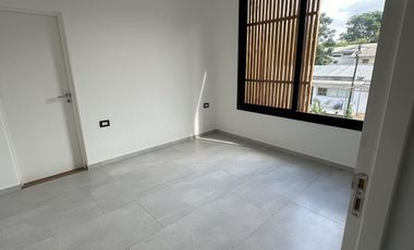 Se vende Casa en Barrio Privado Panambí