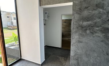 Se vende Casa en Barrio Privado Panambí