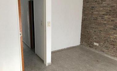 DUPLEX - Friedrich 530 - 2 dormitorios - Gabriel Suarez - Llavallol - Lomas de Zamora - Alquiler