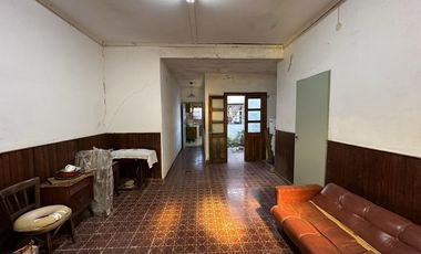 Casa céntrica ideal inversion! Renta inmediata