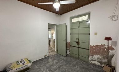 Casa céntrica ideal inversion! Renta inmediata
