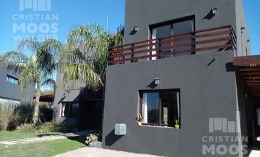Casa de 5 ambientes en Venta  en El Cazal Escobar
