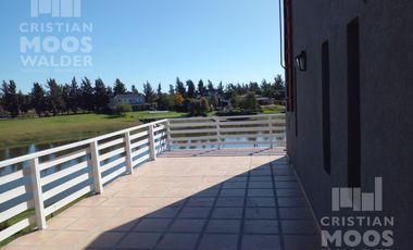 Casa de 5 ambientes en Venta  en El Cazal Escobar