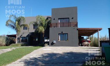 Casa de 5 ambientes en Venta  en El Cazal Escobar