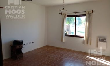 Casa de 5 ambientes en Venta  en El Cazal Escobar